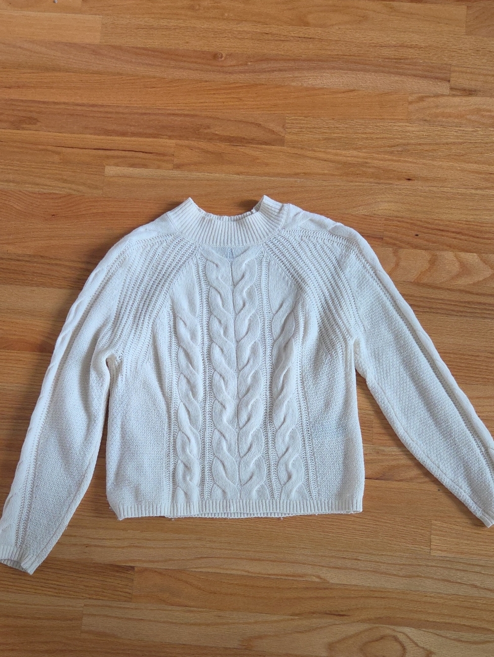 Banana Republic Cream Cable Crewneck Sweater
